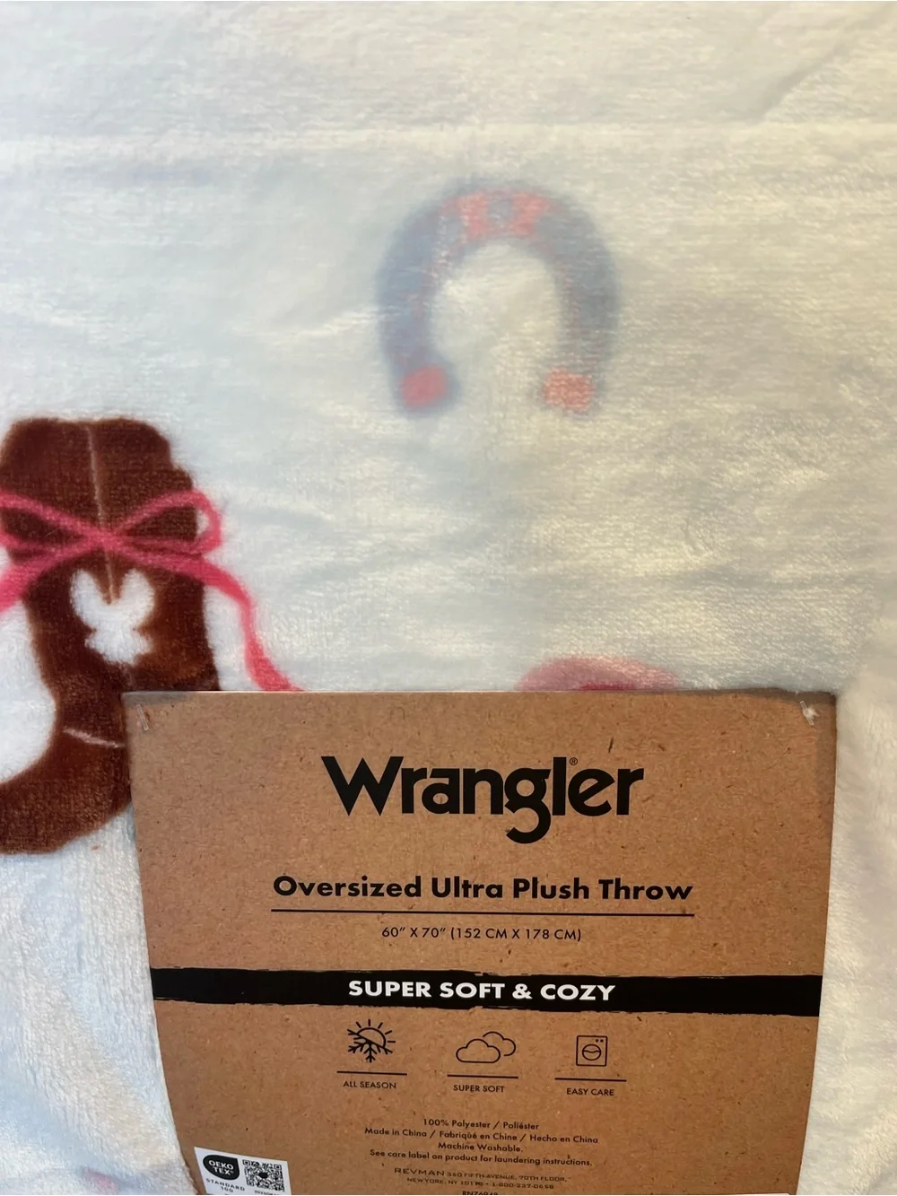 Wrangler White Plush Throw Blanket with Pink Cowboy Hats and Boots